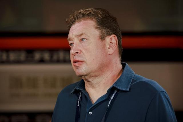 斯卢茨基：马纳法因伤缺席 明天的目标就是全取3分