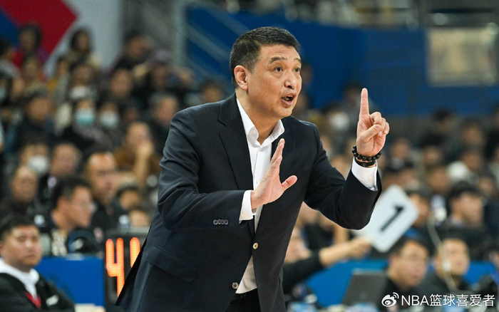 米乐-94:78，北控集体打疯了！差距仅剩2场，5队抢最后一张季后赛门票|宁波队|里勒|联赛|闵鹿蕾|张庆鹏_新浪体育_新浪新闻